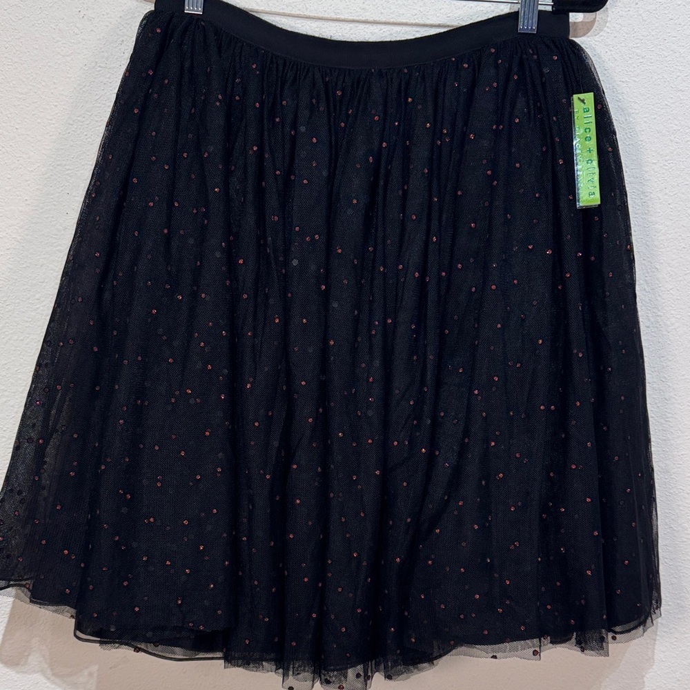 Alice + Olivia Black Tulle Skirt with Red Sparkle Dots Skirt size 12 NWT
I